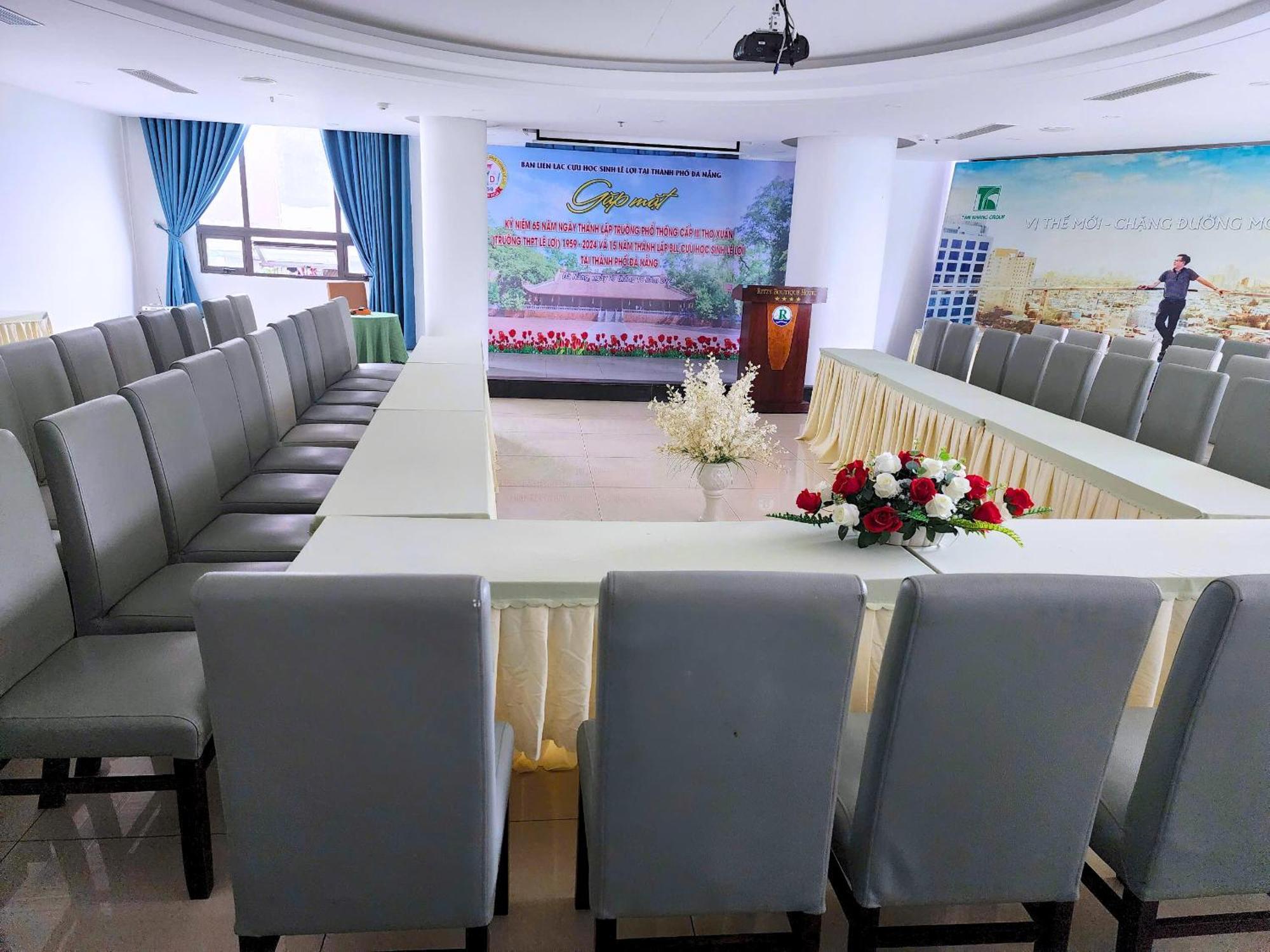 Ritzy Boutique Hotel Da Nang Beach Buitenkant foto