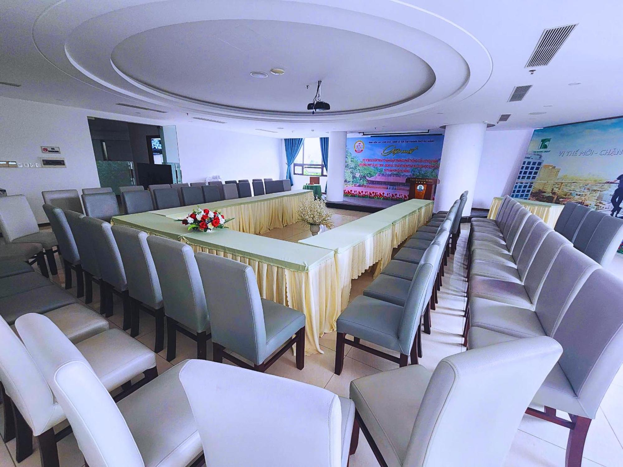 Ritzy Boutique Hotel Da Nang Beach Buitenkant foto