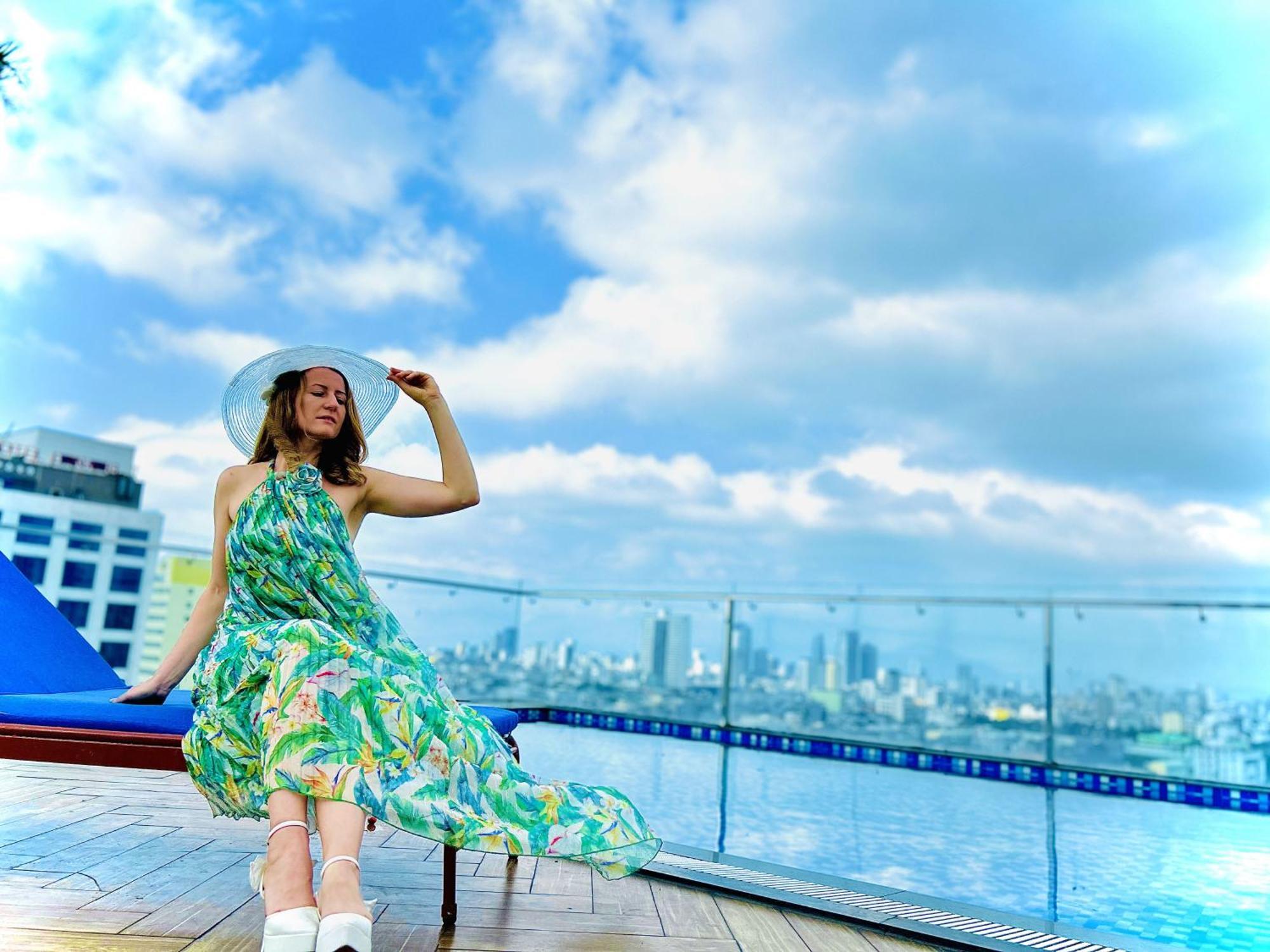 Ritzy Boutique Hotel Da Nang Beach Buitenkant foto
