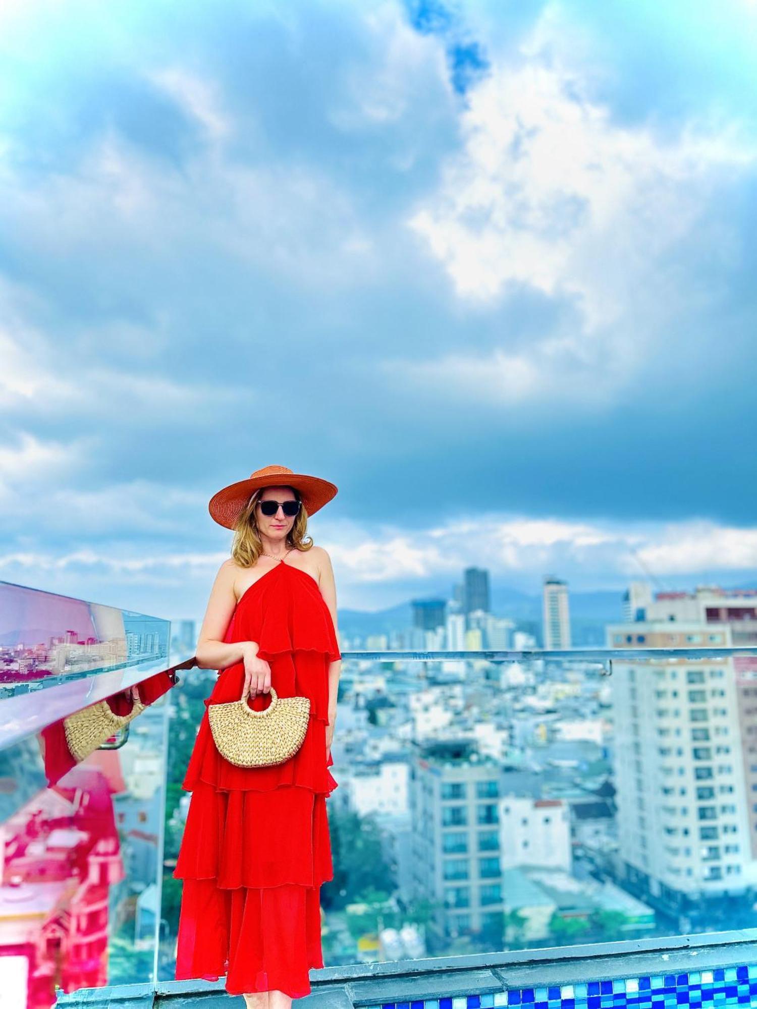 Ritzy Boutique Hotel Da Nang Beach Buitenkant foto
